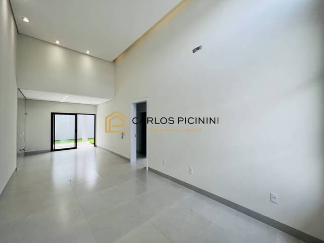 #17 - Casa para Venda em Toledo - PR - 3