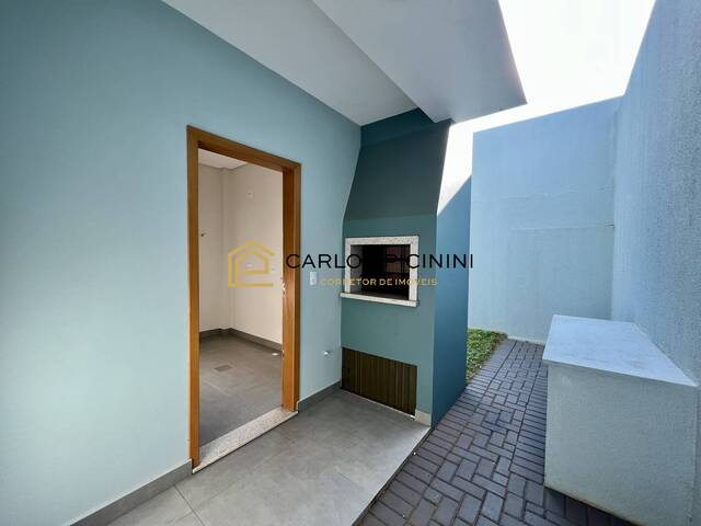 #32 - Casa para Venda em Toledo - PR - 2