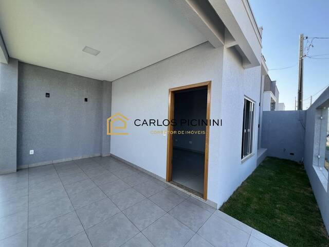 #33 - Casa para Venda em Toledo - PR - 1