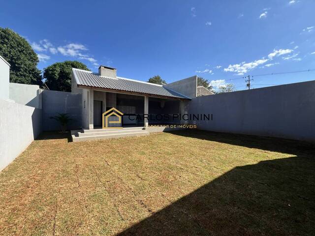 #65 - Casa para Venda em Toledo - PR - 2