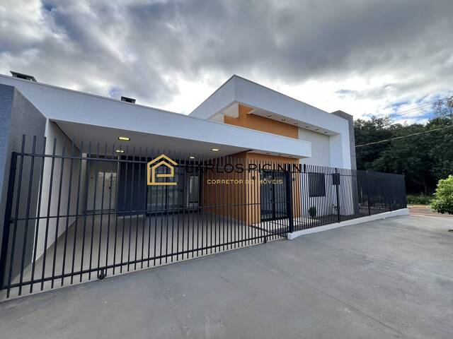 #90 - Casa para Venda em Toledo - PR - 1